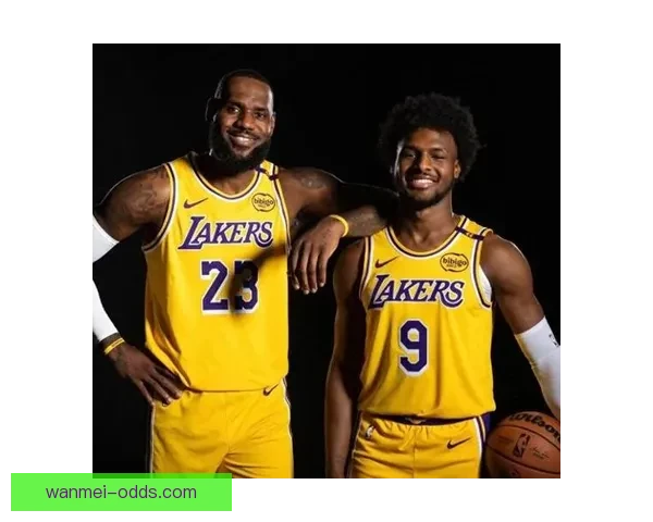 NBA历史首例父子同场助攻 布朗尼接詹姆斯传球命中三分